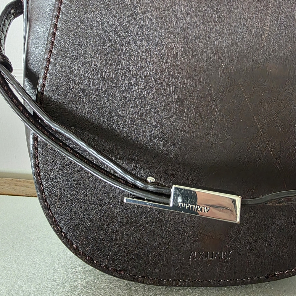 Minimal Dark Brown Leather Crossbody Saddle Bag - Pockets, Adjustable - Picture 4 of 14